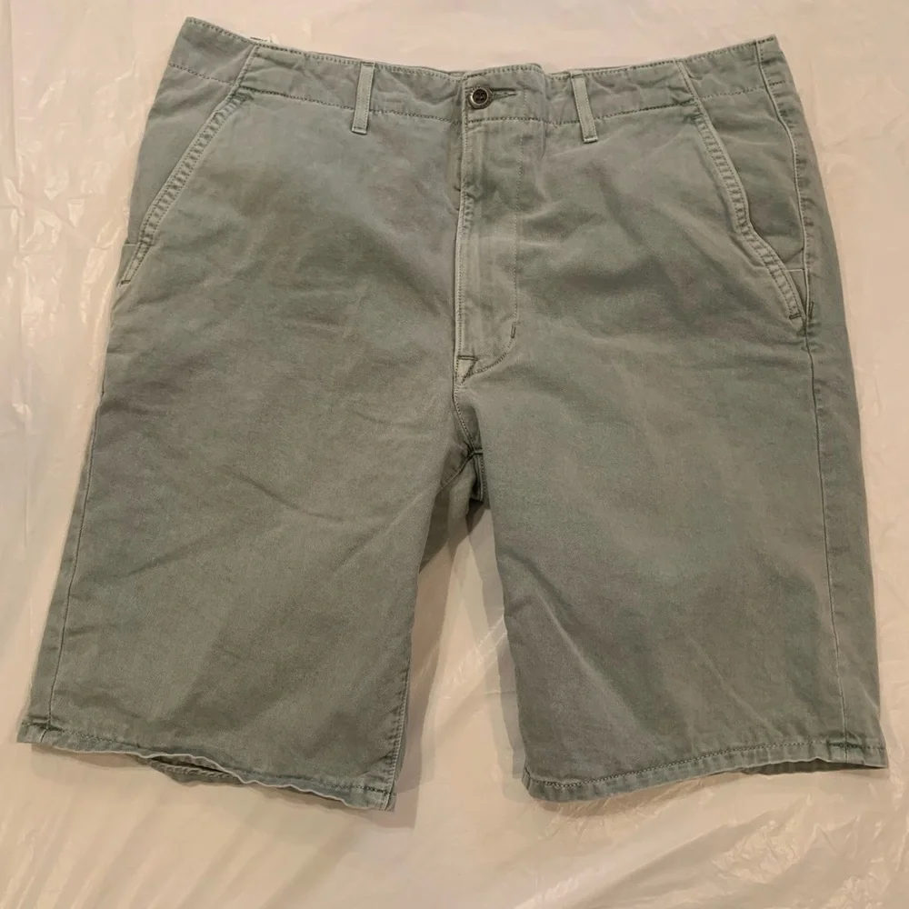 Levi's Light Green Men's Chino Shorts 36x10